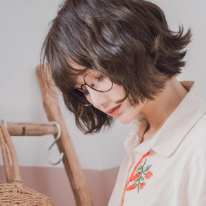 男男少年乖h调教跪趴
